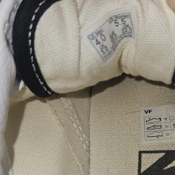 VANS SHOES - Picture 3 of 4